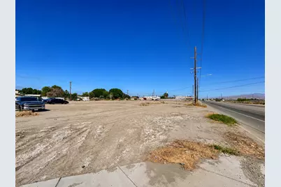 50529 Grapefruit Boulevard, Coachella, CA 92236 - Photo 3