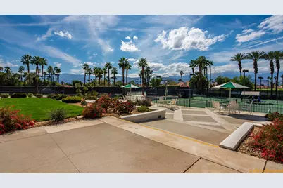 230 Desert Falls Drive E, Palm Desert, CA 92211 - Photo 37