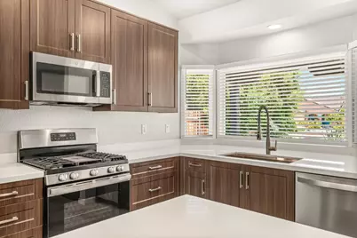 29815 Avenida Maravilla, Cathedral City, CA 92234 - Photo 13