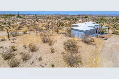 58137 Sun Mesa Drive, Yucca Valley, CA 92284 - Photo 3