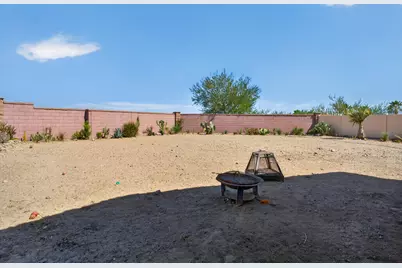11884 E Crescent Street, Desert Hot Springs, CA 92240 - Photo 37