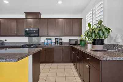 11884 E Crescent Street, Desert Hot Springs, CA 92240 - Photo 9