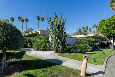 318 Desert Lakes Drive, Palm Springs, CA 92264 - Photo 43
