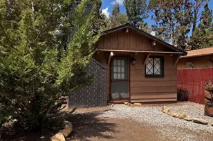 712 San Bernardino Ave, Sugarloaf, CA 92386 - Photo 15