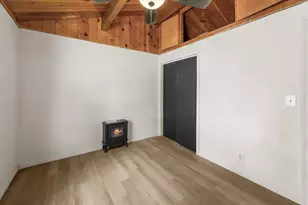 712 San Bernardino Ave, Sugarloaf, CA 92386 - Photo 9