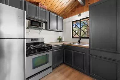712 San Bernardino Avenue, Sugarloaf, CA 92386 - Photo 9