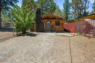 712 San Bernardino Avenue, Sugarloaf, CA 92386 - Photo 3