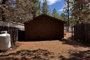 712 San Bernardino Ave, Sugarloaf, CA 92386 - Photo 15