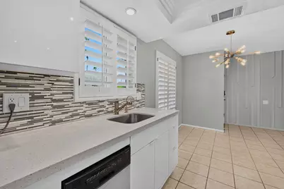 2160 S Palm Canyon Drive #9, Palm Springs, CA 92264 - Photo 9