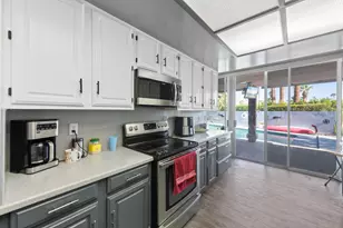 72690 Homestead Rd, Palm Desert, CA 92260 - Photo 9