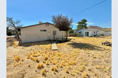 6437 Indio Avenue, Yucca Valley, CA 92284 - Photo 11
