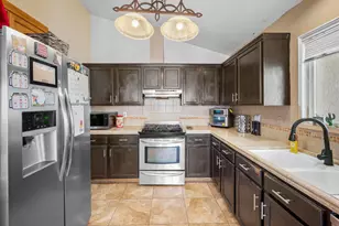 64673 Pinehurst Cir, Desert Hot Springs, CA 92240 - Photo 13