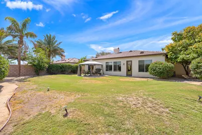 79786 Parkway Esplanade S, La Quinta, CA 92253 - Photo 21