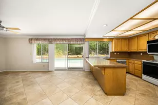 15432 Cherbourg Ave, Irvine, CA 92604 - Photo 25