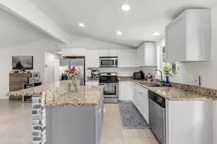 77872 Sunnybrook Dr, Palm Desert, CA 92211 - Photo 11