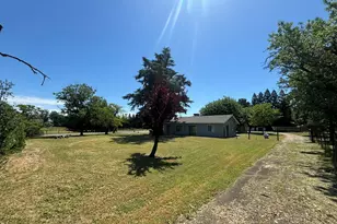 5050 Bo Peep Ln, Redding, CA 96002 - Photo 47
