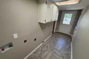 5050 Bo Peep Ln, Redding, CA 96002 - Photo 7