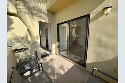 230 Villorrio Drive E, Palm Springs, CA 92262 - Photo 37
