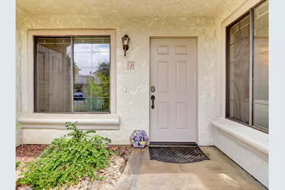 2001 E Camino Parocela #C21, Palm Springs, CA 92264 - Photo 3