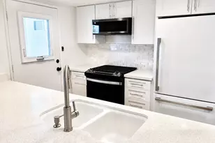 483 E Via Escuela, Palm Springs, CA 92262 - Photo 5