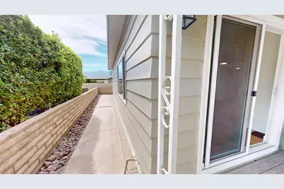 38525 Desert Greens Drive E, Palm Desert, CA 92260 - Photo 11