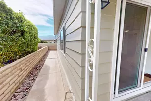 38525 Desert Greens Dr E, Palm Desert, CA 92260 - Photo 11