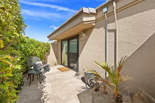 76064 Honeysuckle Dr, Palm Desert, CA 92211 - Photo 9
