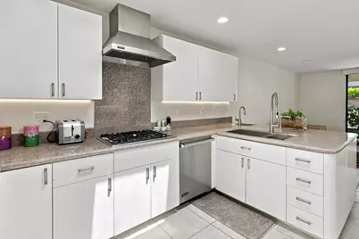 19 Cornell Drive, Rancho Mirage, CA 92270 - Photo 15