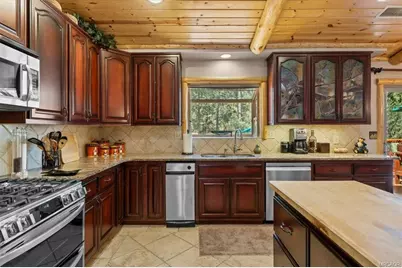 613 Cedar Glen Drive, Big Bear City, CA 92314 - Photo 17