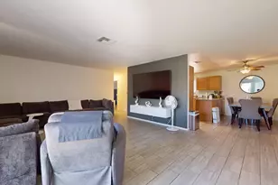 27305 Hombria Dr, Cathedral City, CA 92234 - Photo 5