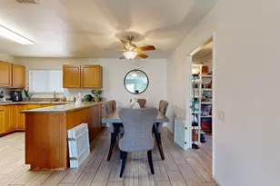 27305 Hombria Dr, Cathedral City, CA 92234 - Photo 9