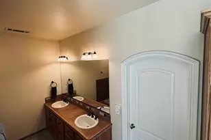 2177 Cadjew St, Redding, CA 96003 - Photo 27