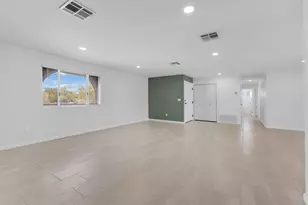 58406 Joshua Ln, Yucca Valley, CA 92284 - Photo 13