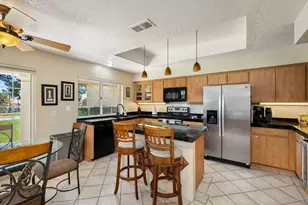 372 Muirfield Dr, Palm Desert, CA 92211 - Photo 23