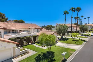 372 Muirfield Dr, Palm Desert, CA 92211 - Photo 5