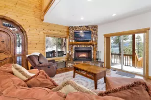 39737 Flicker Rd, Fawnskin, CA 92333 - Photo 17