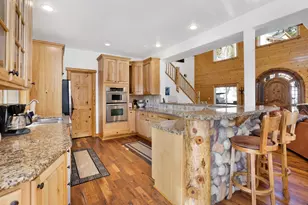 39737 Flicker Rd, Fawnskin, CA 92333 - Photo 23