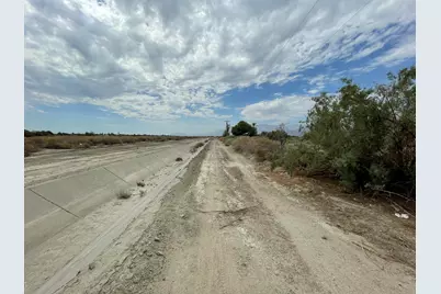 86741 Wallace Rd Road, Thermal, CA 92274 - Photo 5