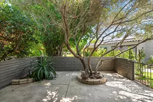 2620 N Whitewater Club Dr, Palm Springs, CA 92262 - Photo 17