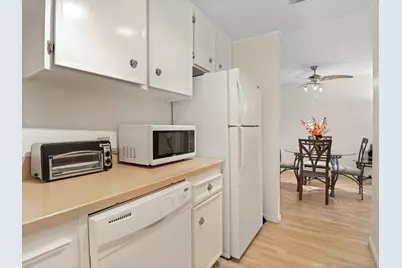 2860 N Los Felices Road #206, Palm Springs, CA 92262 - Photo 9