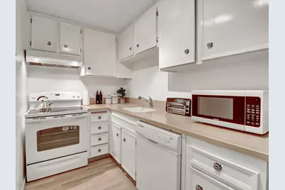 2860 N Los Felices Road #206, Palm Springs, CA 92262 - Photo 3