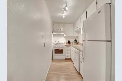 2860 N Los Felices Road #206, Palm Springs, CA 92262 - Photo 11