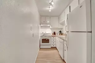 2860 N Los Felices Rd, Palm Springs, CA 92262 - Photo 11