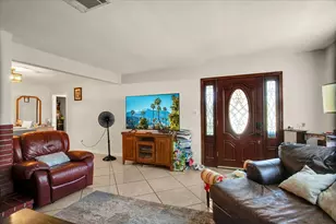 6793 Glasgow Ave, San Bernardino, CA 92404 - Photo 9