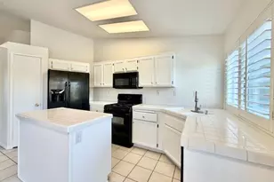 79220 Laurie Ct, La Quinta, CA 92253 - Photo 11