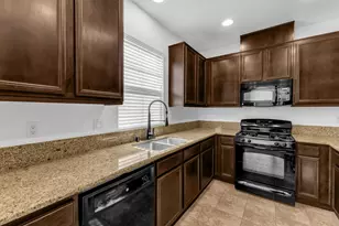 162 Paseo Bravo, Palm Desert, CA 92211 - Photo 5