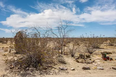 59962 Rocky Avenue, Landers, CA 92285 - Photo 15