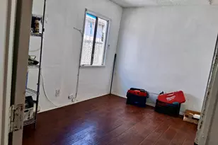 10328 Hickory St, Los Angeles, CA 90002 - Photo 11