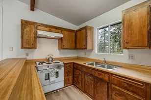25461 Glen Rd, Idyllwild, CA 92549 - Photo 15