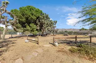 56616 Mountain View Trail, Yucca Valley, CA 92284 - Photo 39